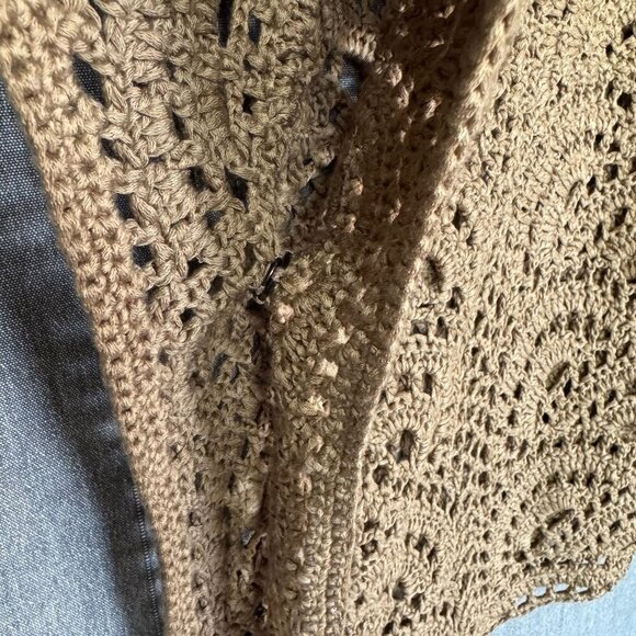 Tan Camel Crochet High Collar Pull Over Side Snap Closure Coastal Boho Poncho - Picture 8 of 12